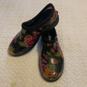 Sloggers‎ Women's Black Floral Mules